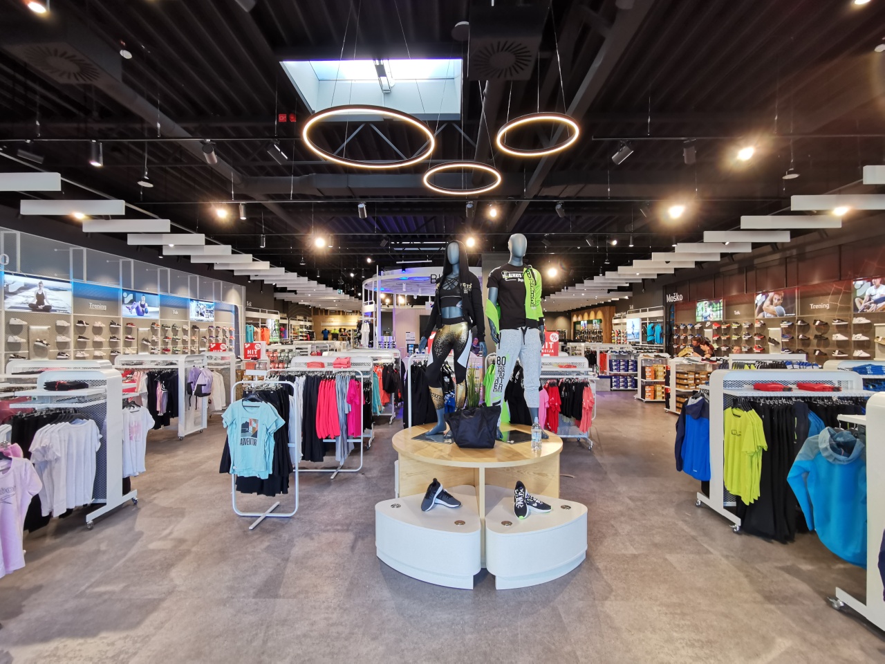 INTERSPORT NOVA GORICA SUPERNOVA